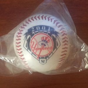 2001 New York YANKEES SIGNED TEAM BASEBALL